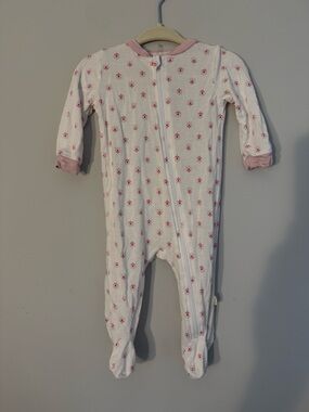 Mulberry bamboo White Footed One-Piece with Pink Floral Trim 0-3M soft summer